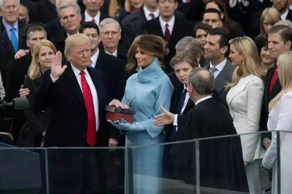Hilarious! See what Americans did with the inauguration photos of Donald Trump and his wife